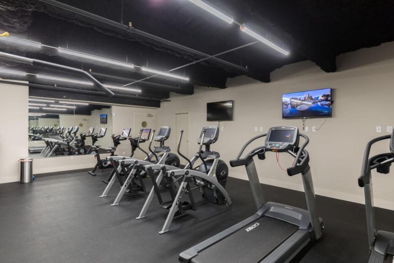 Modern Condo With Game Room In Downtown 뉴올리언스 외부 사진