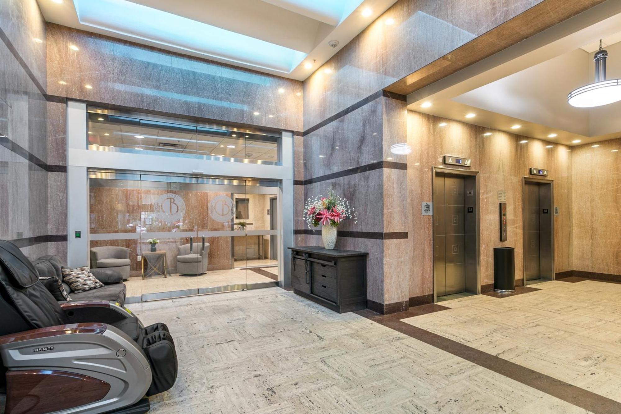 Modern Condo With Game Room In Downtown 뉴올리언스 외부 사진